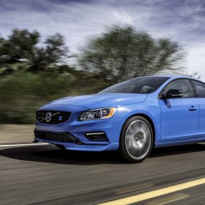 2017-volvo-s60-polestar_100596675_h.jpg