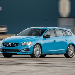 2017-volvo-v60-1.jpg