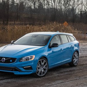 2017-Volvo-V60-Polestar-112.jpg