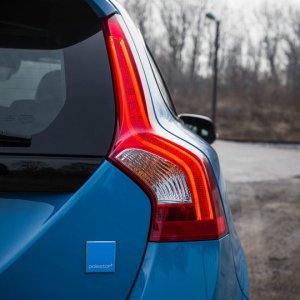 2017-Volvo-V60-Polestar-125.jpg